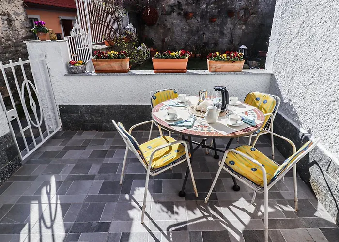 Casa Pettirosso אוג'ביו
